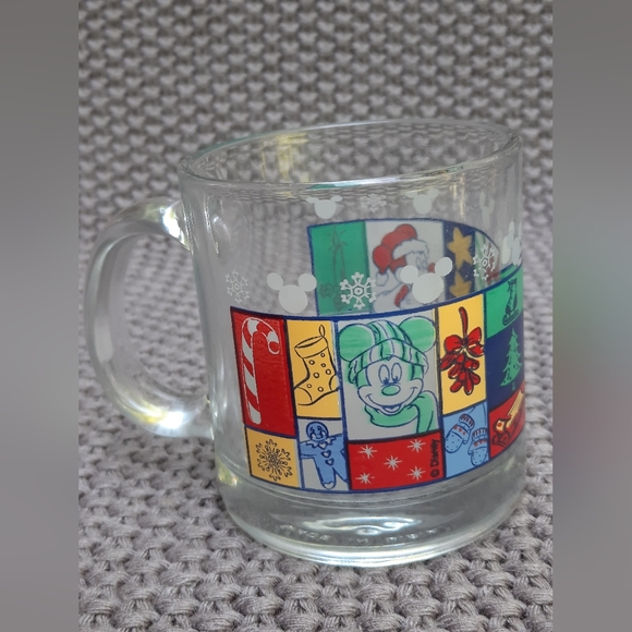 Other - Disney Mickey Minnie Mouse Clear Glass Cup Made in USA Christmas Winter